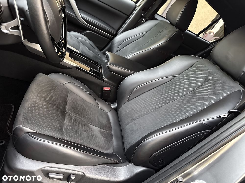 Mitsubishi Eclipse Cross 4WD Plus Select - 28