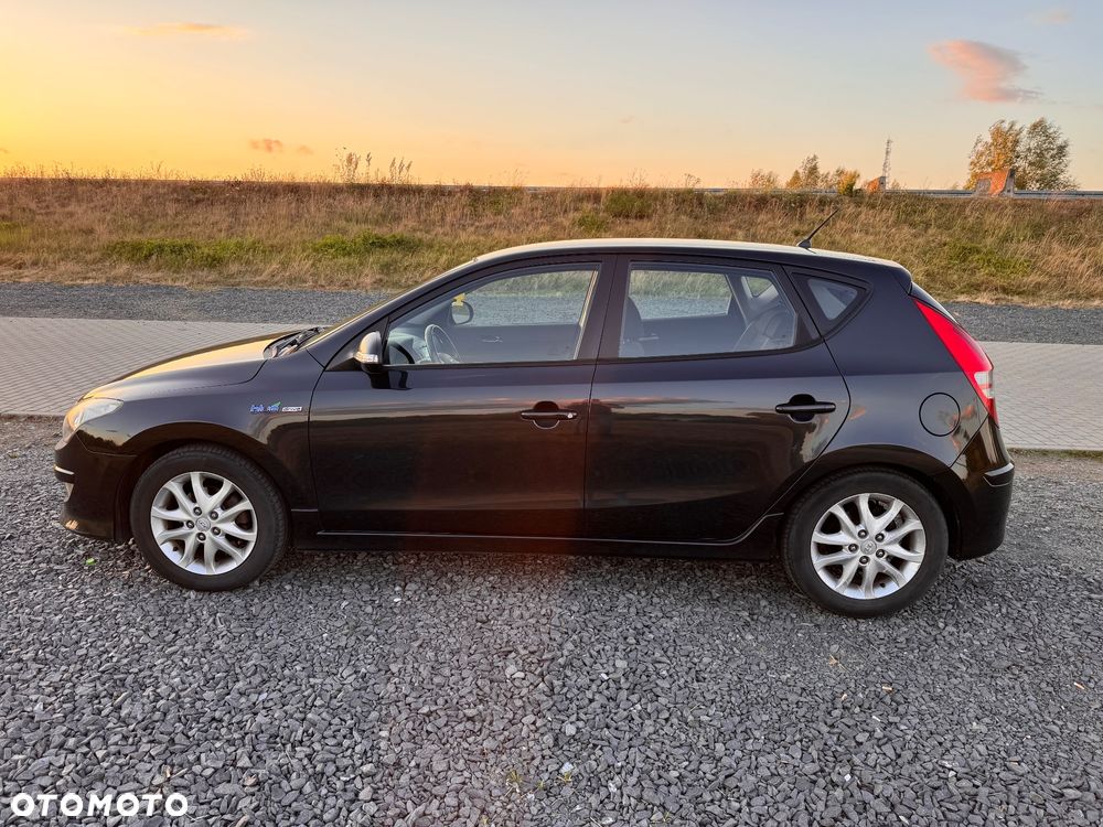 Hyundai i30 1.6 CRDi Premium - 6