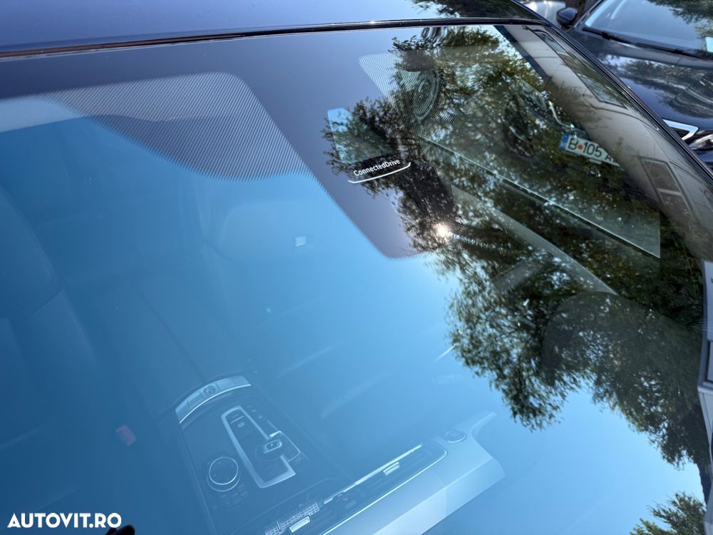BMW Seria 5 530d xDrive - 31