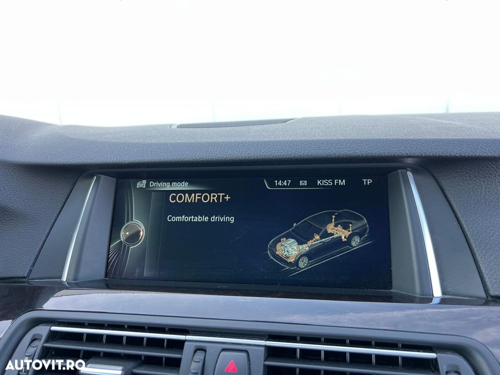 BMW Seria 5 520d xDrive - 16