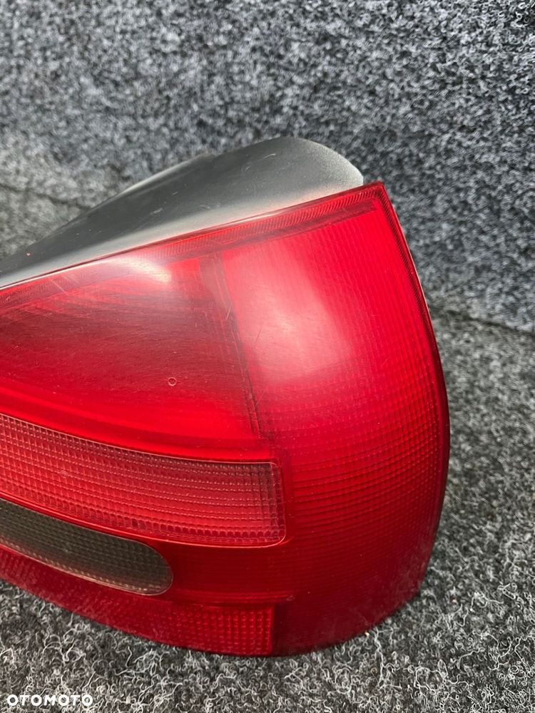 audi a3 8l lampa prawa  lewa tył tylna OE europa - 9