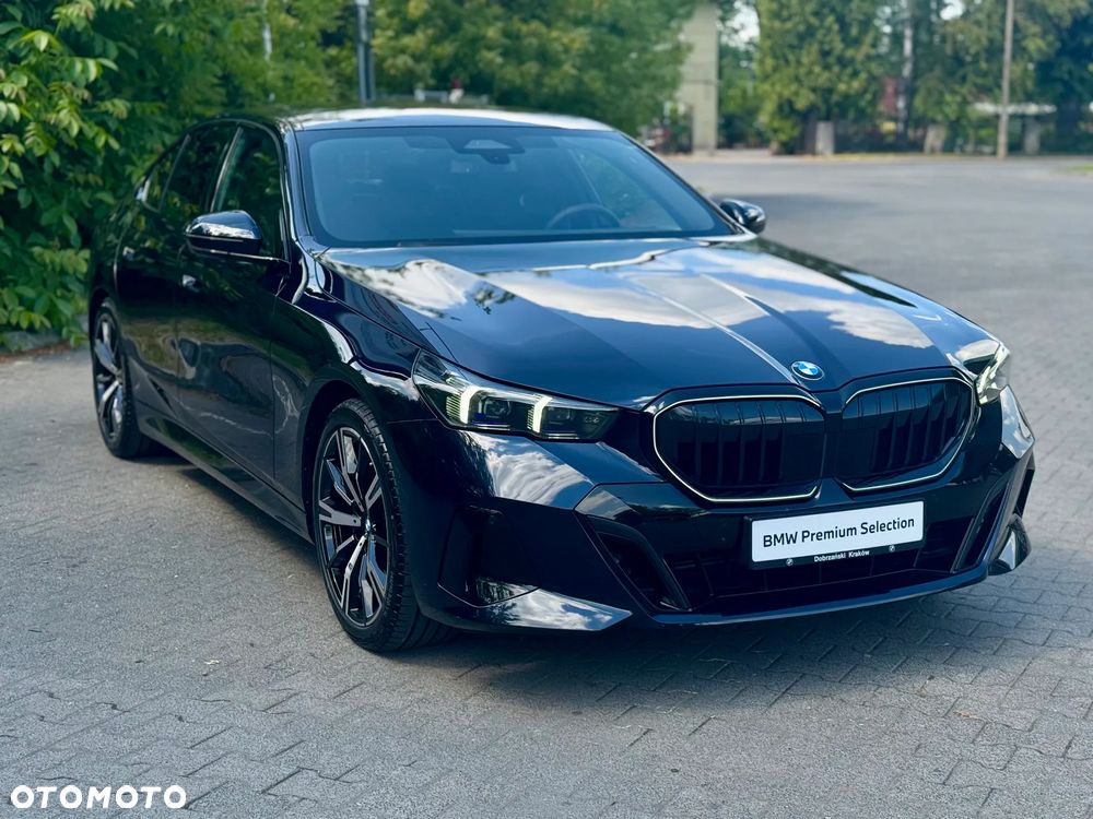 BMW Seria 5 520d xDrive mHEV M Sport - 10