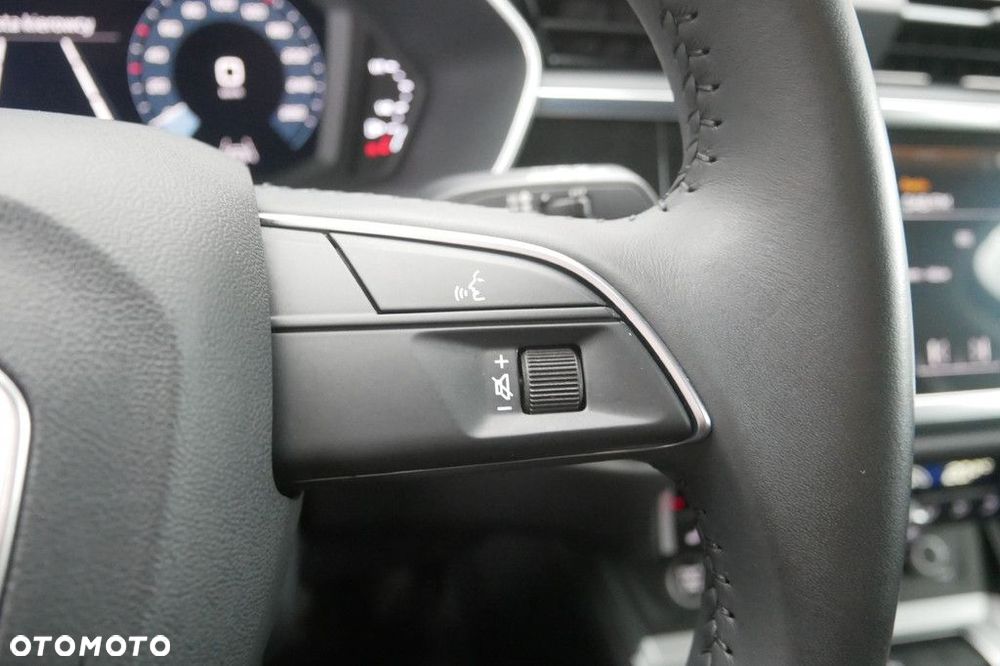 Audi Q3 - 23