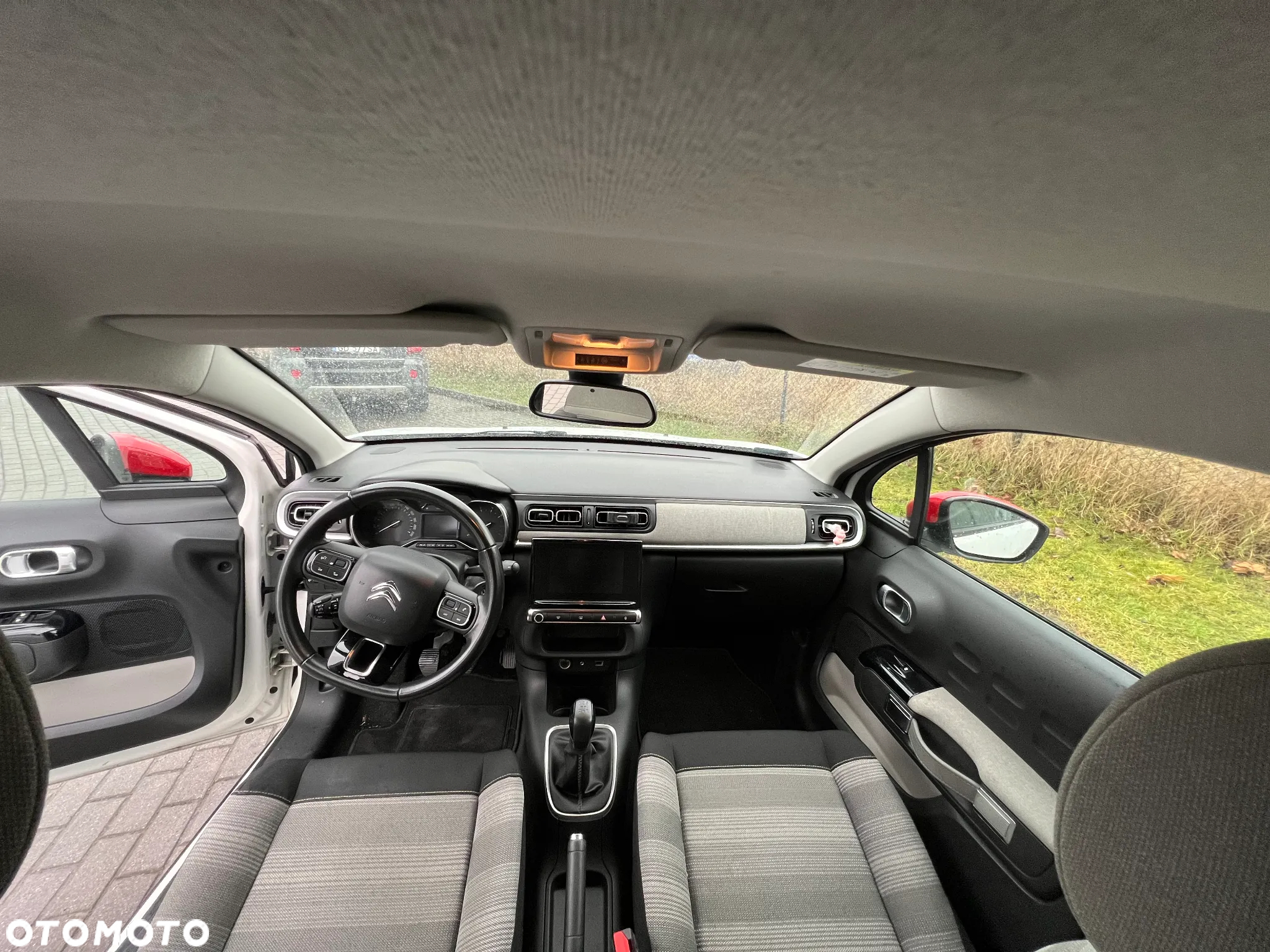 Citroën C3 1.2 PureTech Shine - 10
