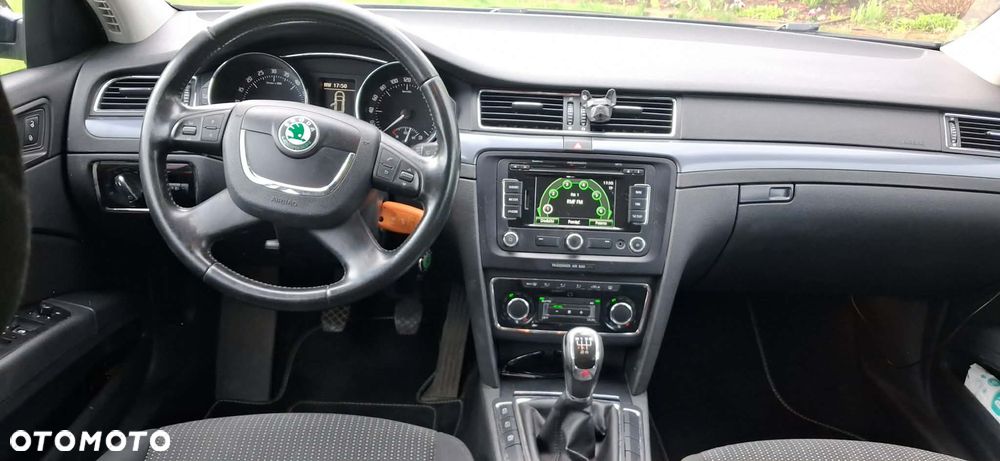 Skoda Superb 1.6 TDI GreenLine - 6