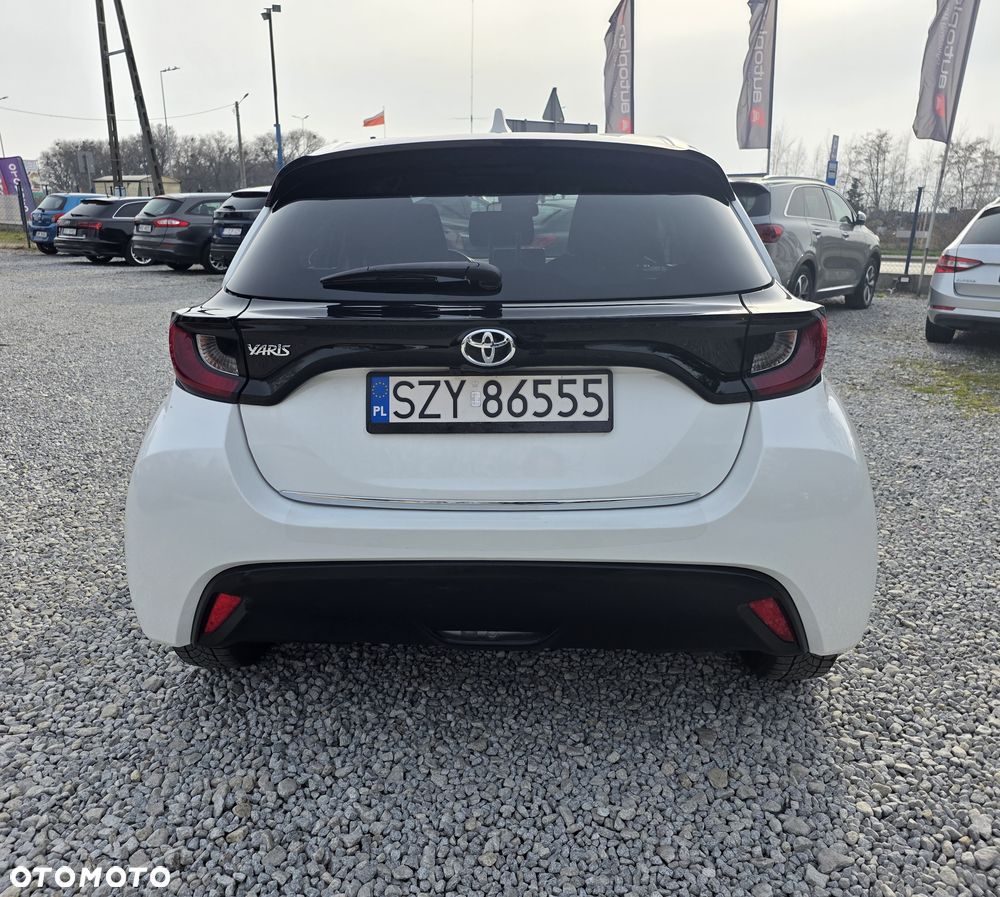 Toyota Yaris 1.5 Active - 9