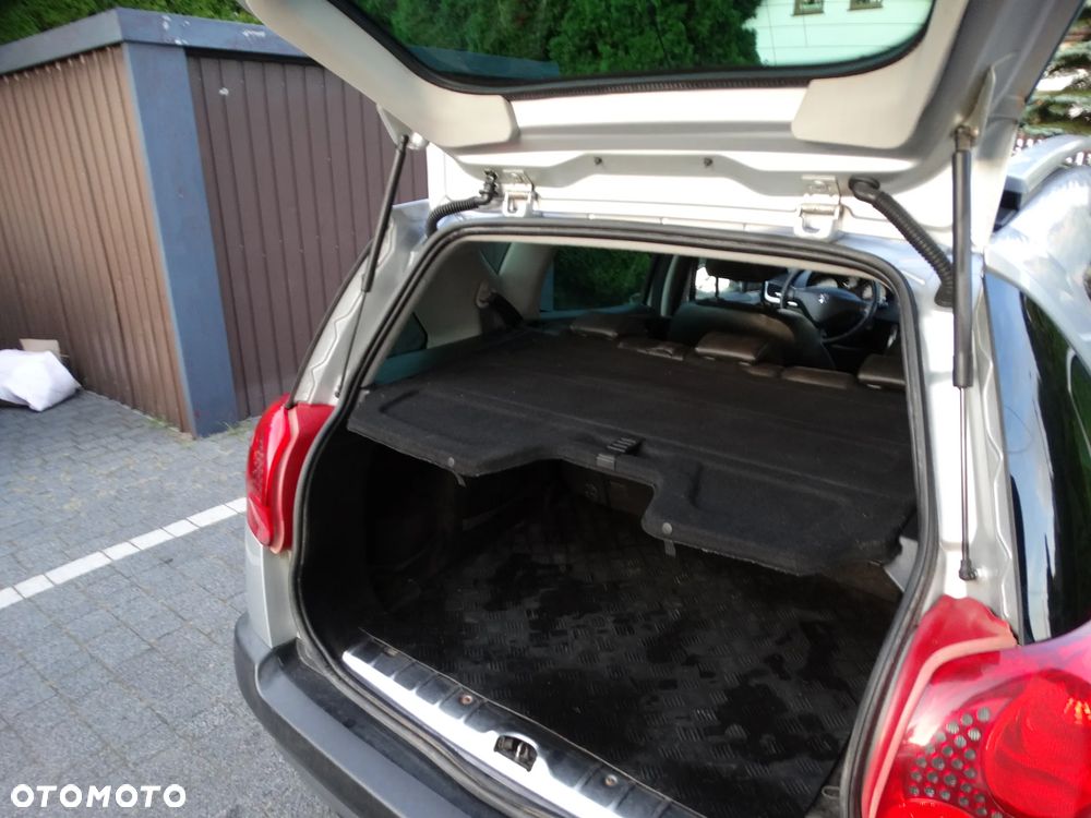 Peugeot 207 1.6 VTi Premium - 10