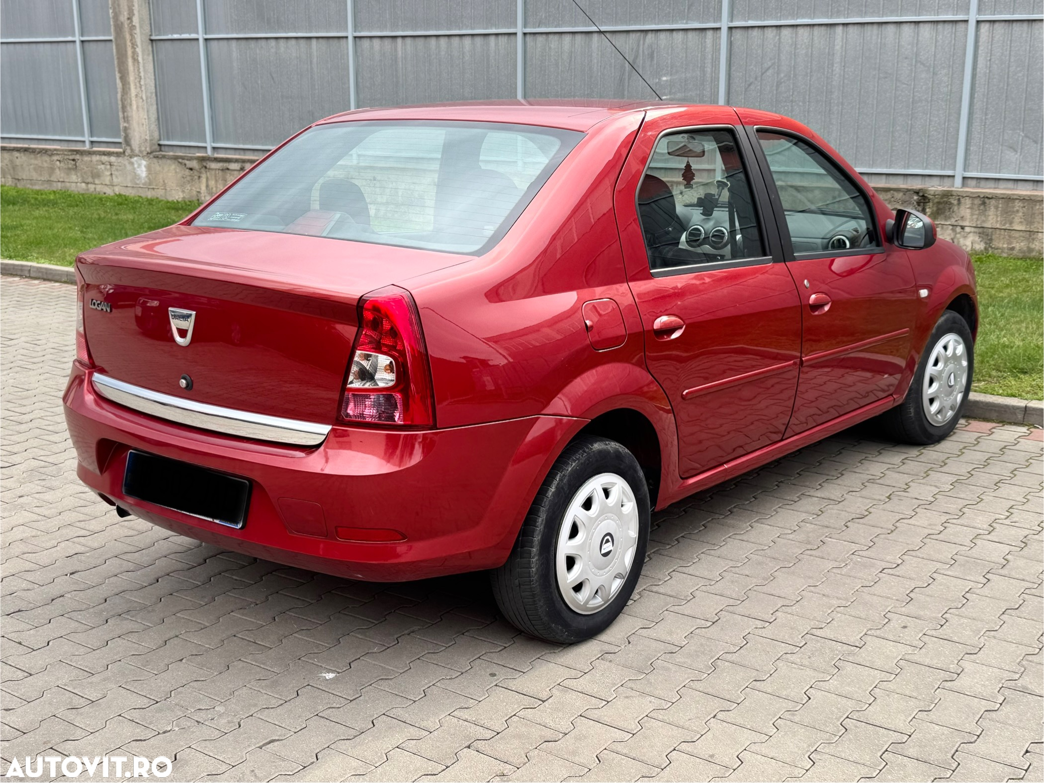 Dacia Logan 1.2 Laureate - 5