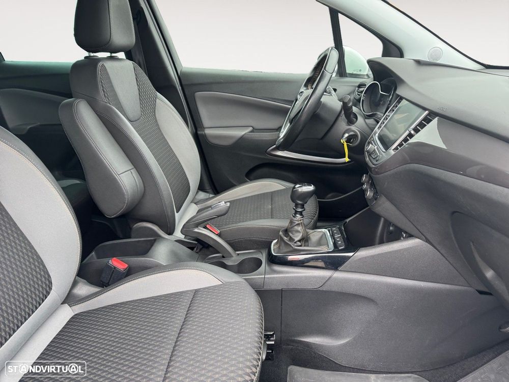 Opel Crossland X 1.2 T Innovation - 15