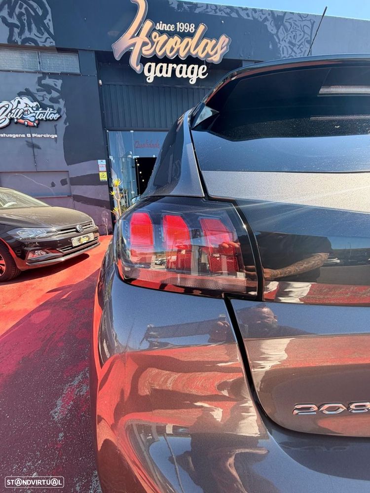 Peugeot 208 1.2 PureTech Active Pack - 17