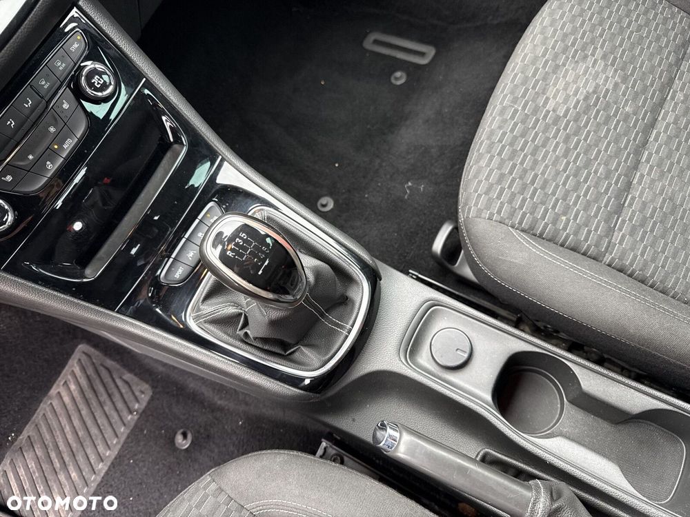 Opel Astra 1.4 T GPF Dynamic - 15