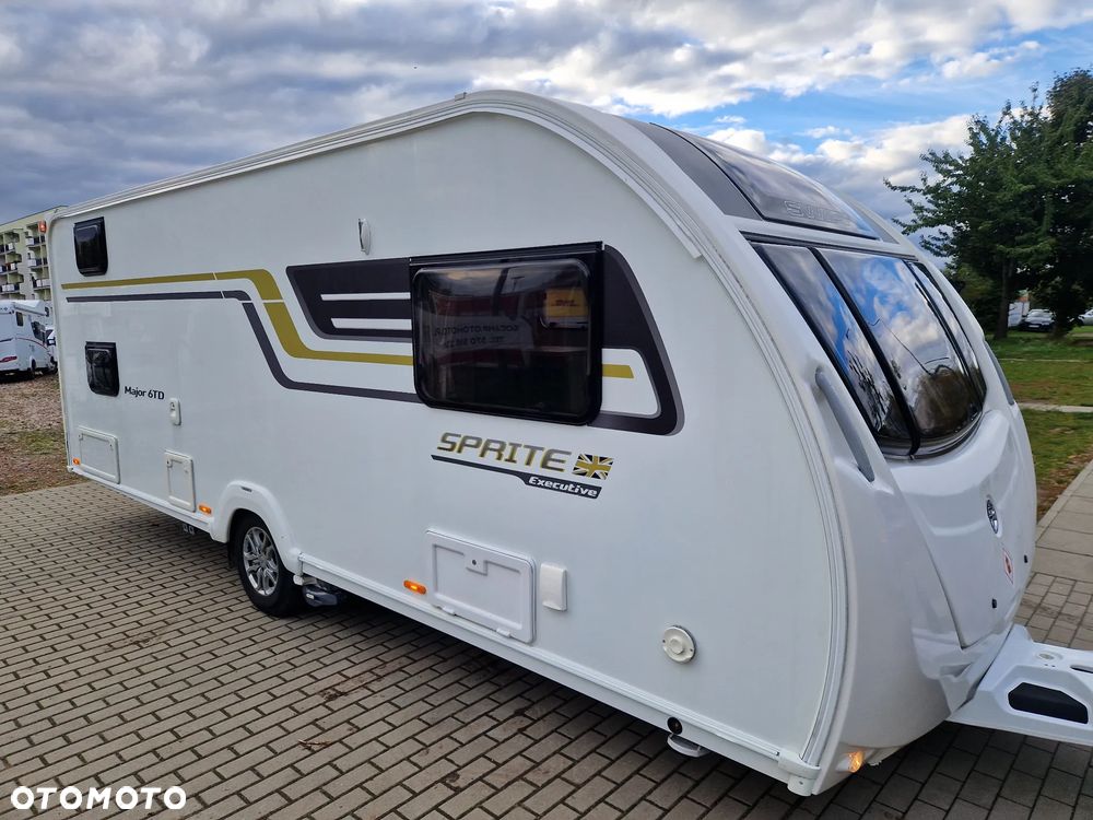 SWIFT Charisma 565 SE LUX - 19