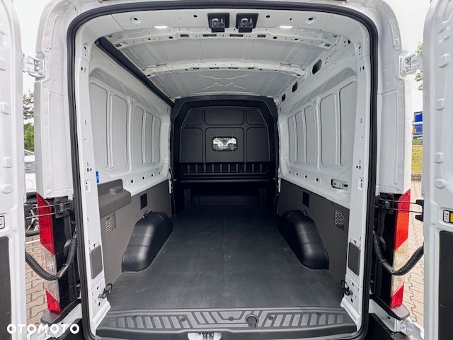 Ford Transit DCIV L3 - 12