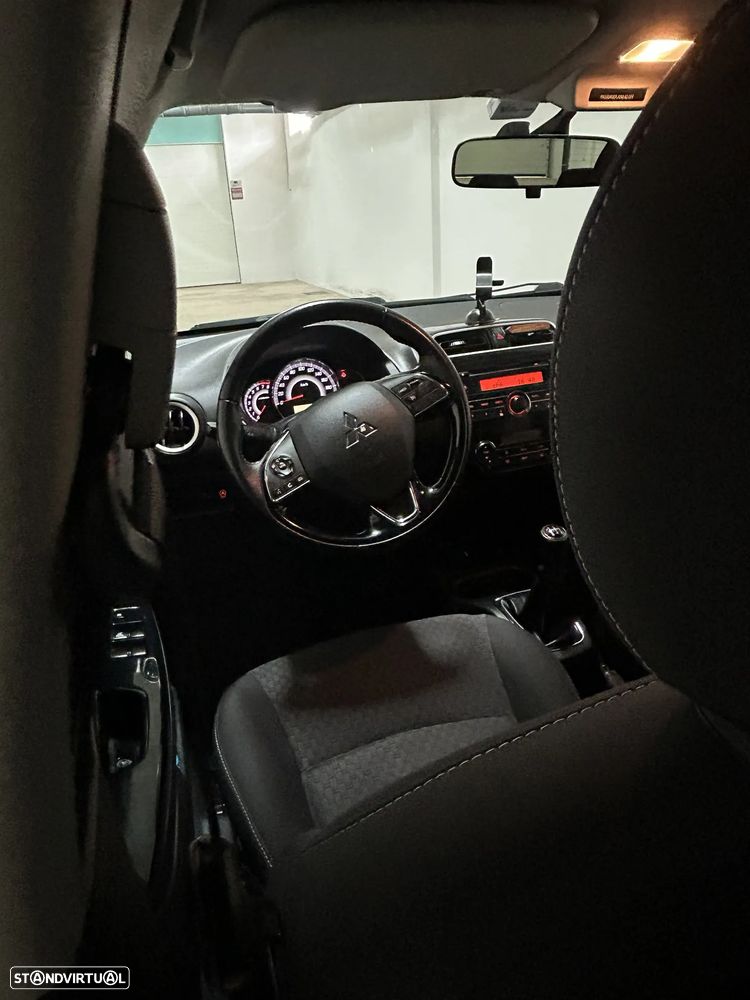 Mitsubishi Space Star 1.2 Intense Connect Edition - 8
