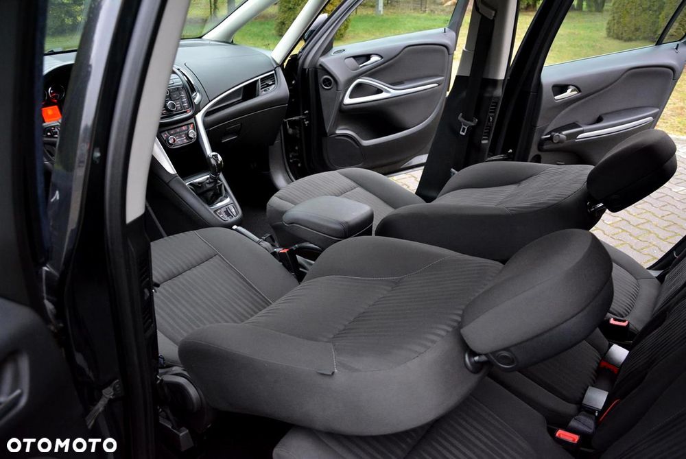 Opel Zafira 1.4 Turbo Business Innovation - 30