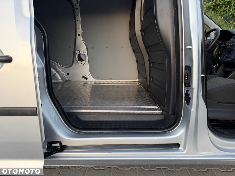 Volkswagen Caddy - 38