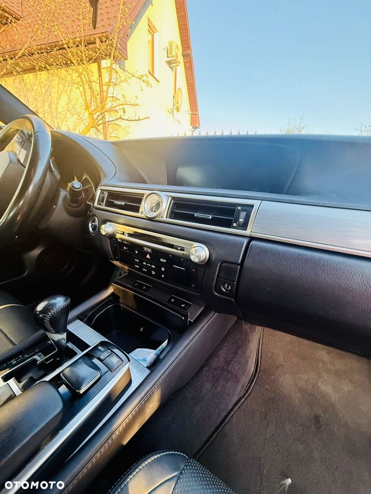 Lexus GS 450h - 14