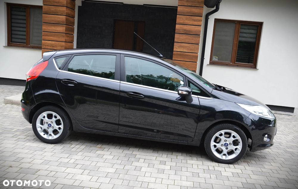 Ford Fiesta 1.4 Titanium EU5 - 6