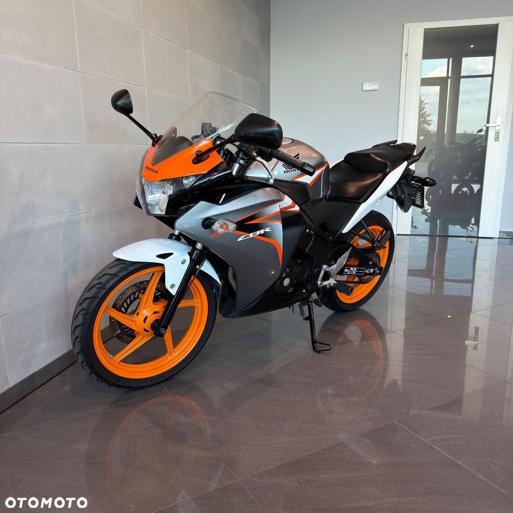 Honda CBR - 6