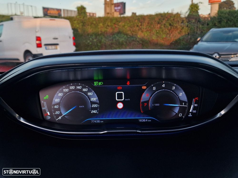 Peugeot 3008 1.2 PureTech GT Line - 26