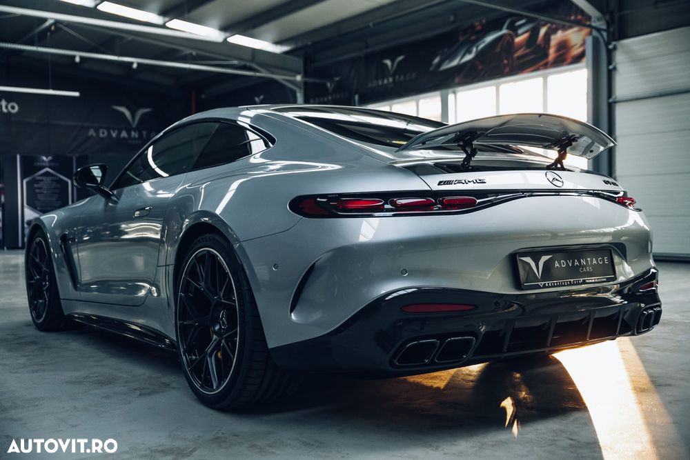 Mercedes-Benz AMG GT - 8