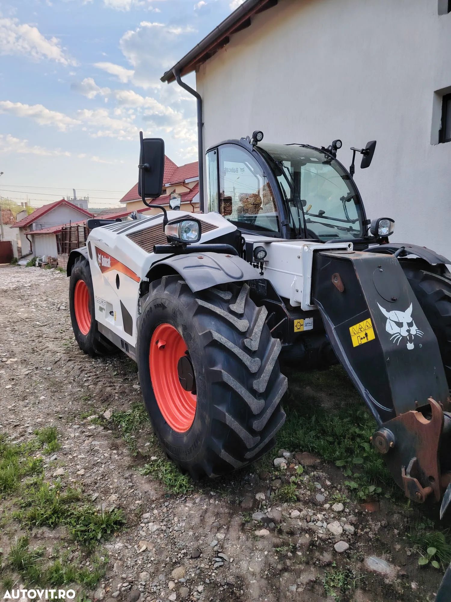 Bobcat TL38.70X - 1