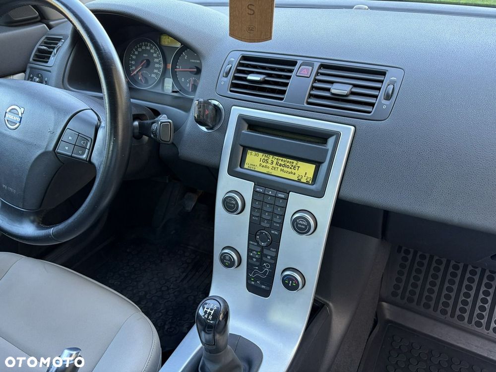 Volvo S40 - 10