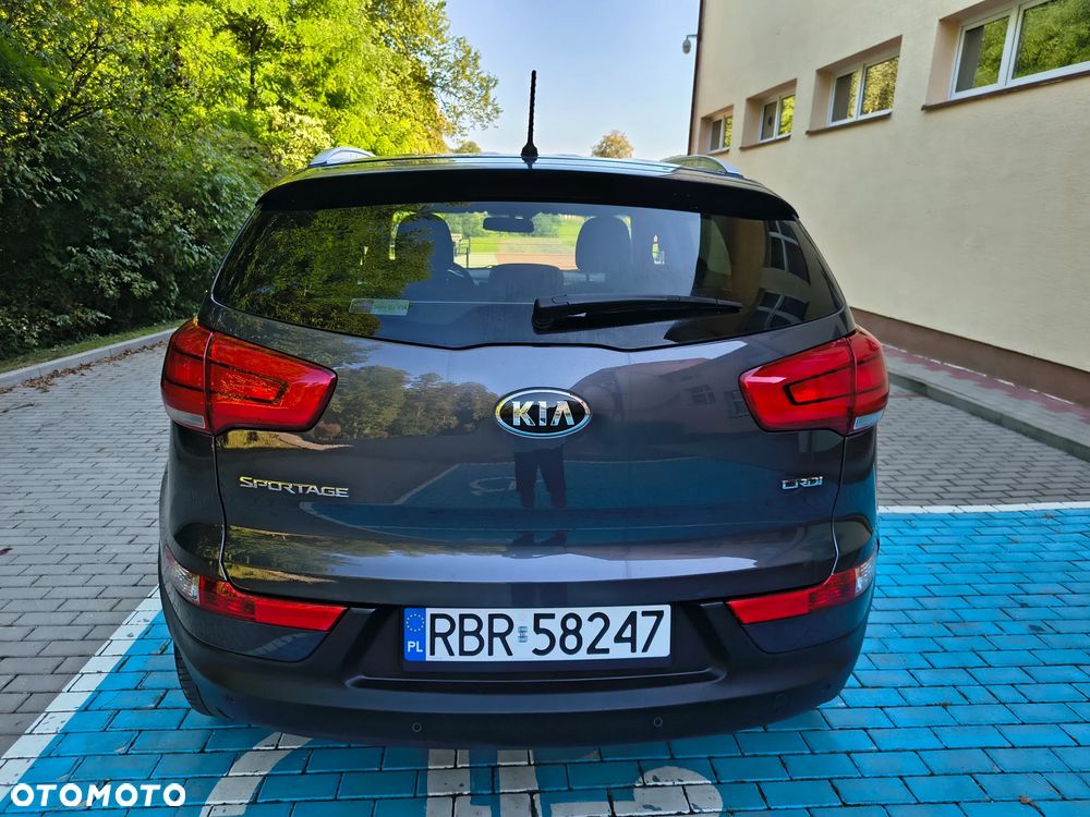 Kia Sportage 1.7 CRDI 2WD ISG Dream-Team Edition - 6