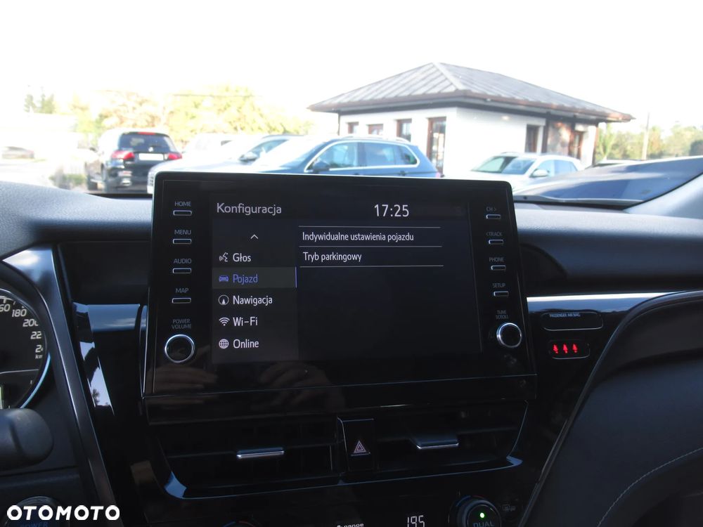 Toyota Camry 2.5 Hybrid Prestige CVT - 22
