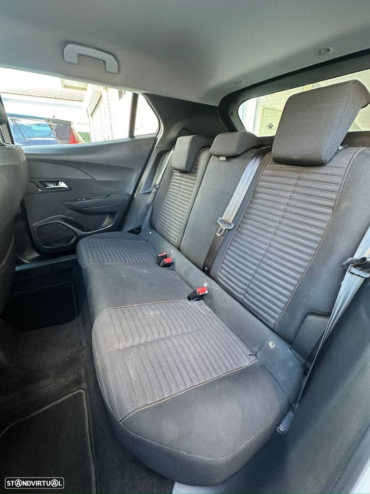 Peugeot 2008 1.2 PureTech Allure EAT6 - 10