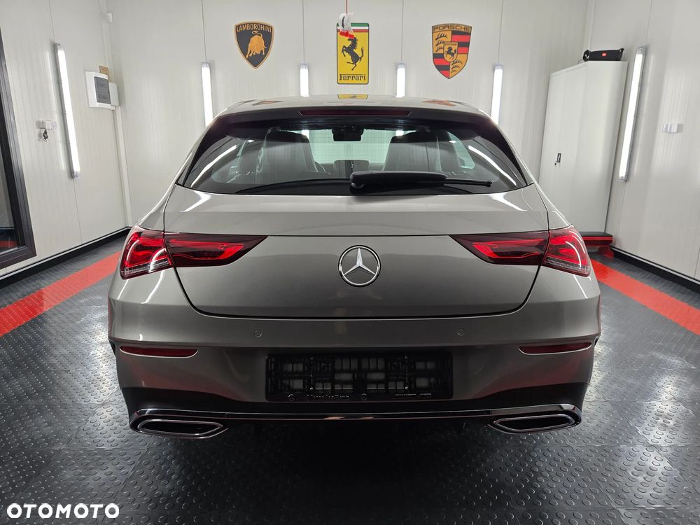 Mercedes-Benz CLA 200 7G-DCT AMG Line - 16