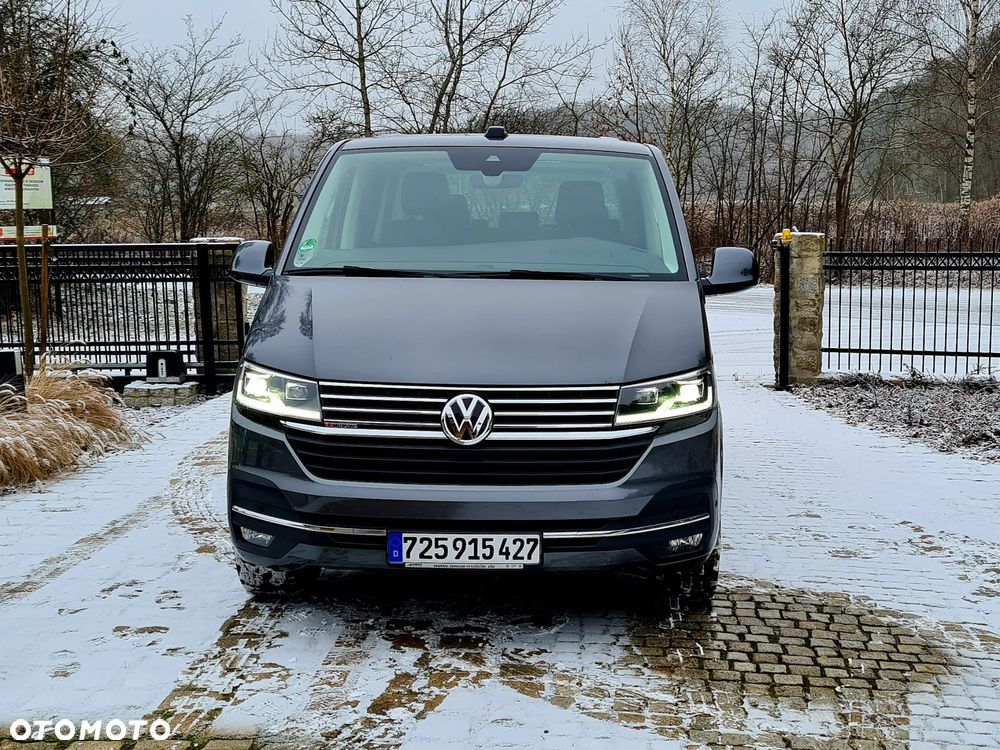 Volkswagen Multivan - 22