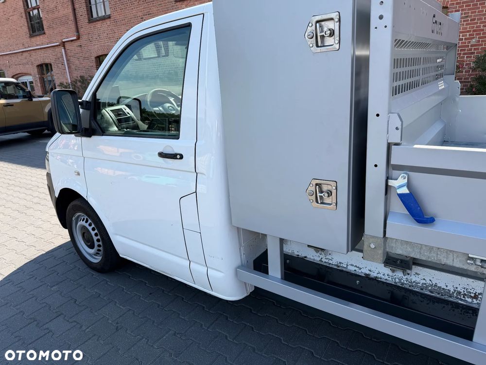 Volkswagen T5 - 18