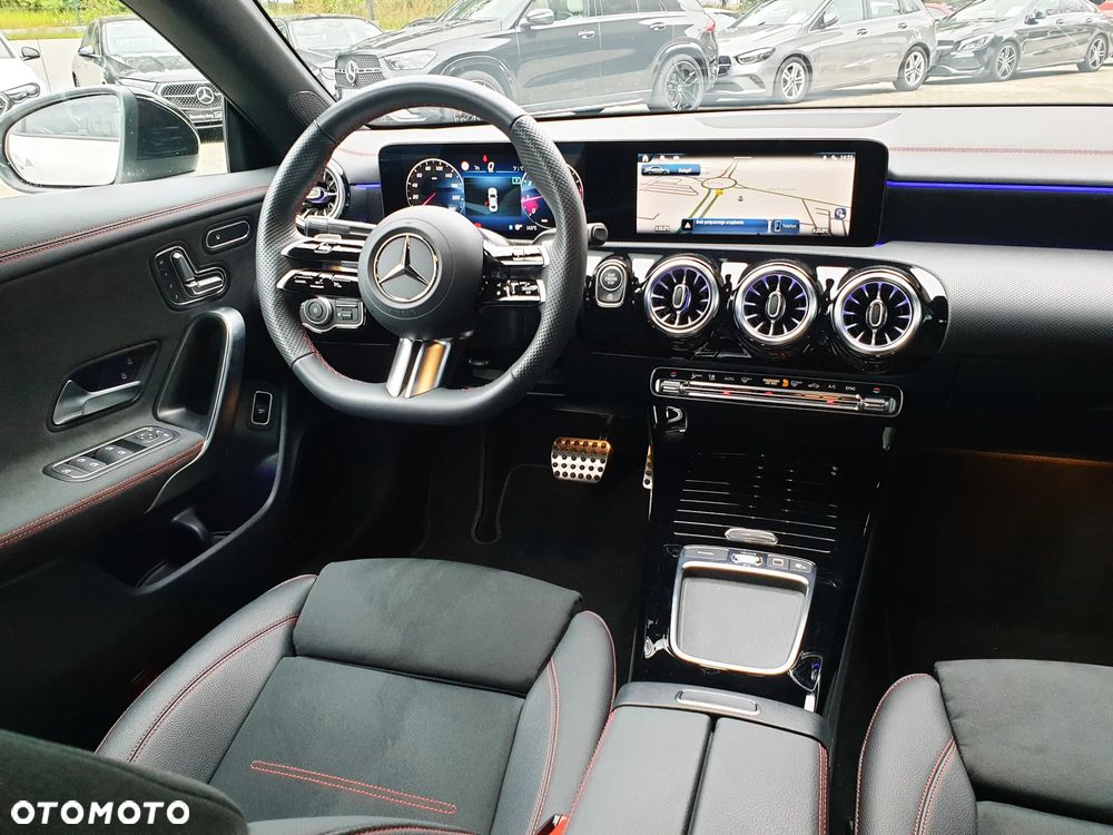 Mercedes-Benz CLA 200 AMG Line 7G-DCT - 10