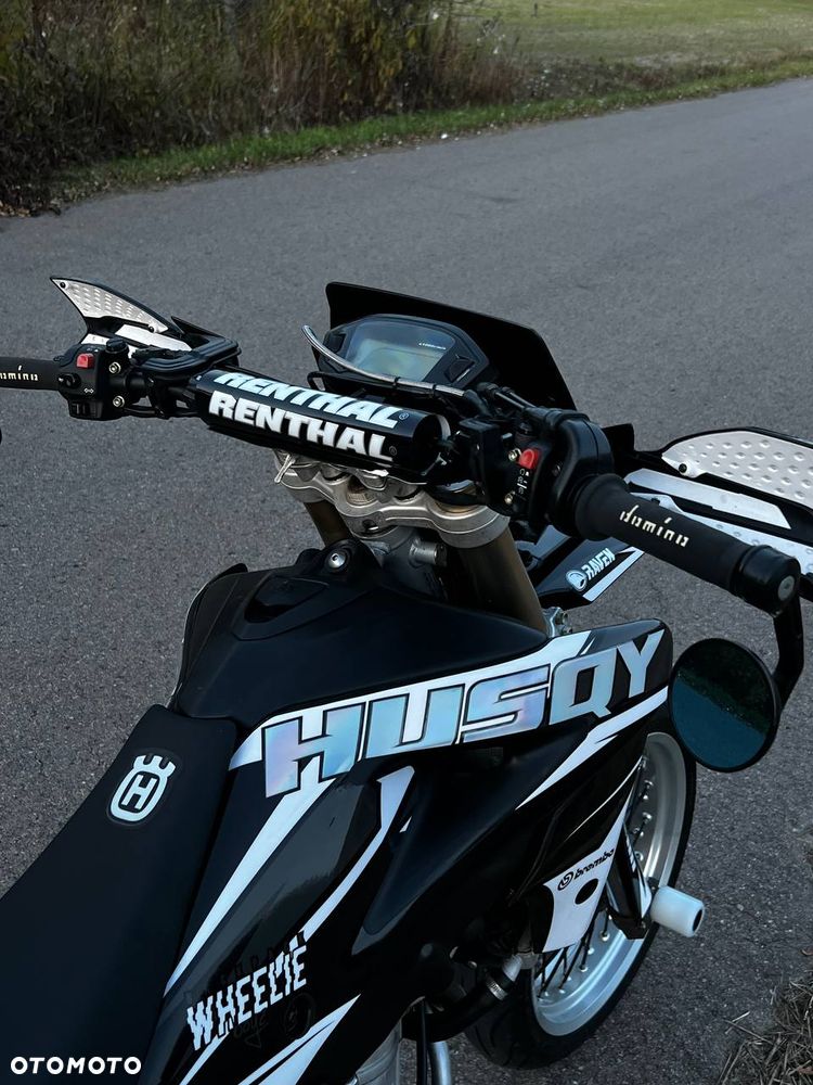 Husqvarna SM - 8