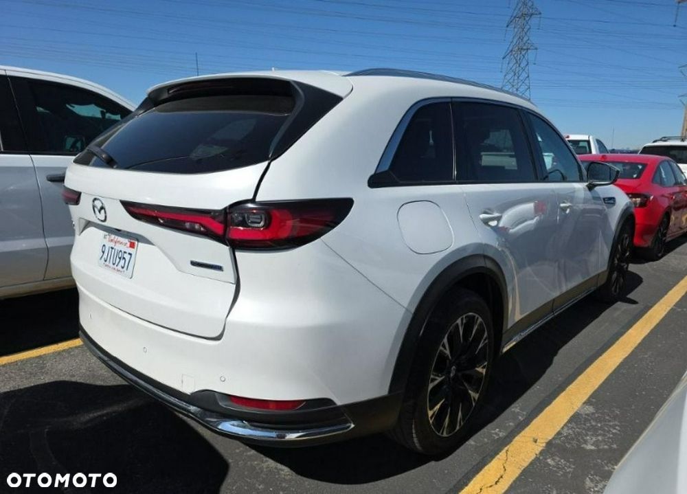 Mazda CX-90 - 3