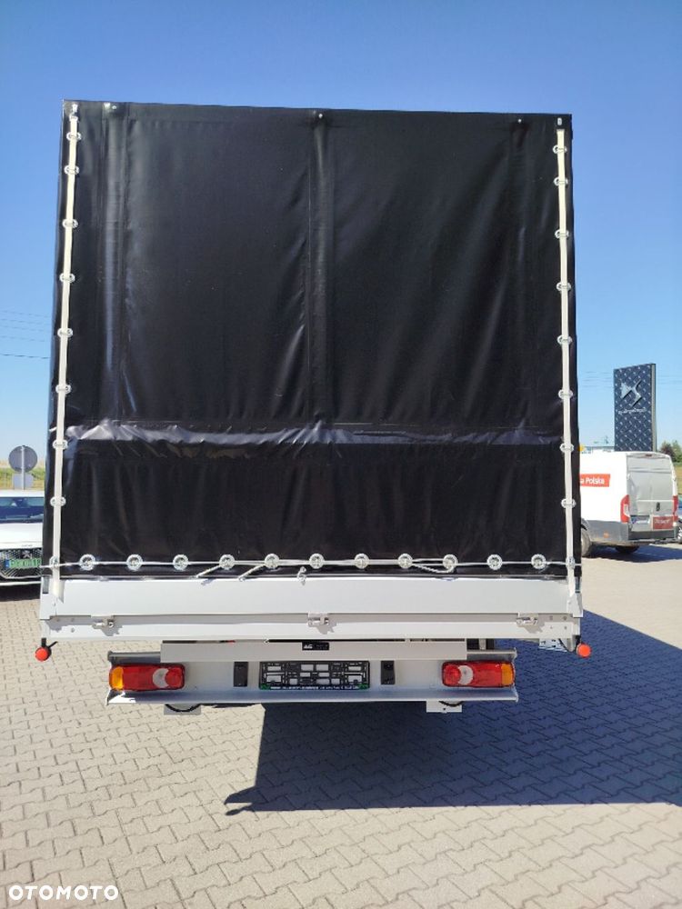 Opel Movano Podwozie z Zabydową Plandeka - 9