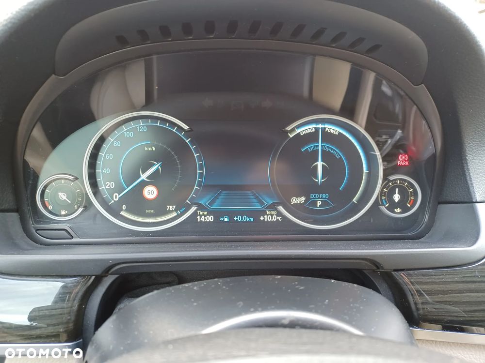 BMW Seria 5 535d Touring - 28