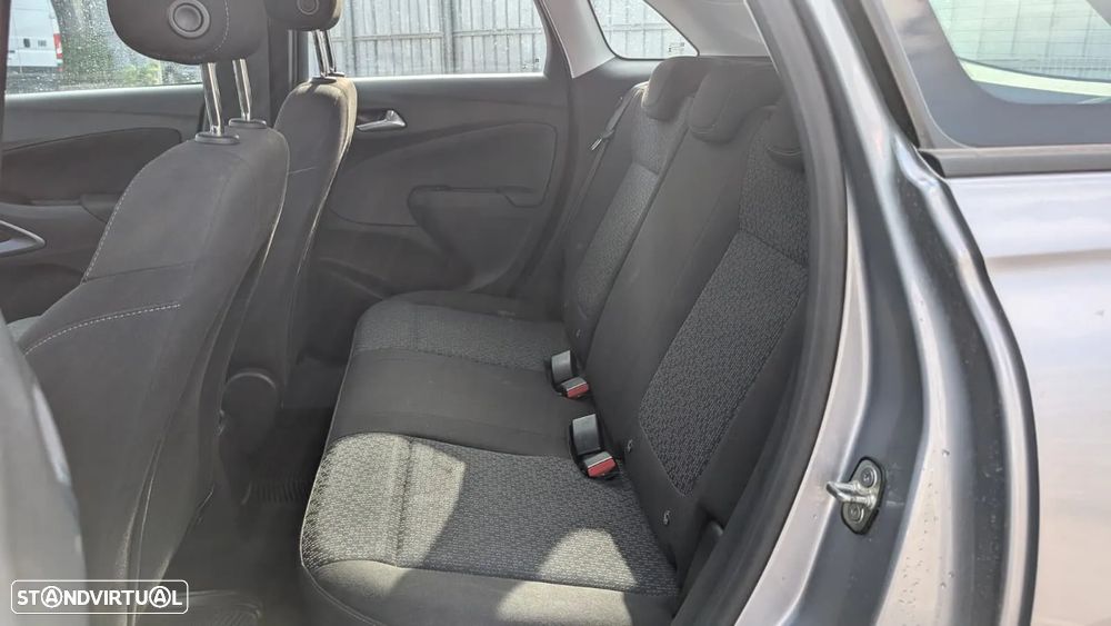 Opel Crossland X - 13