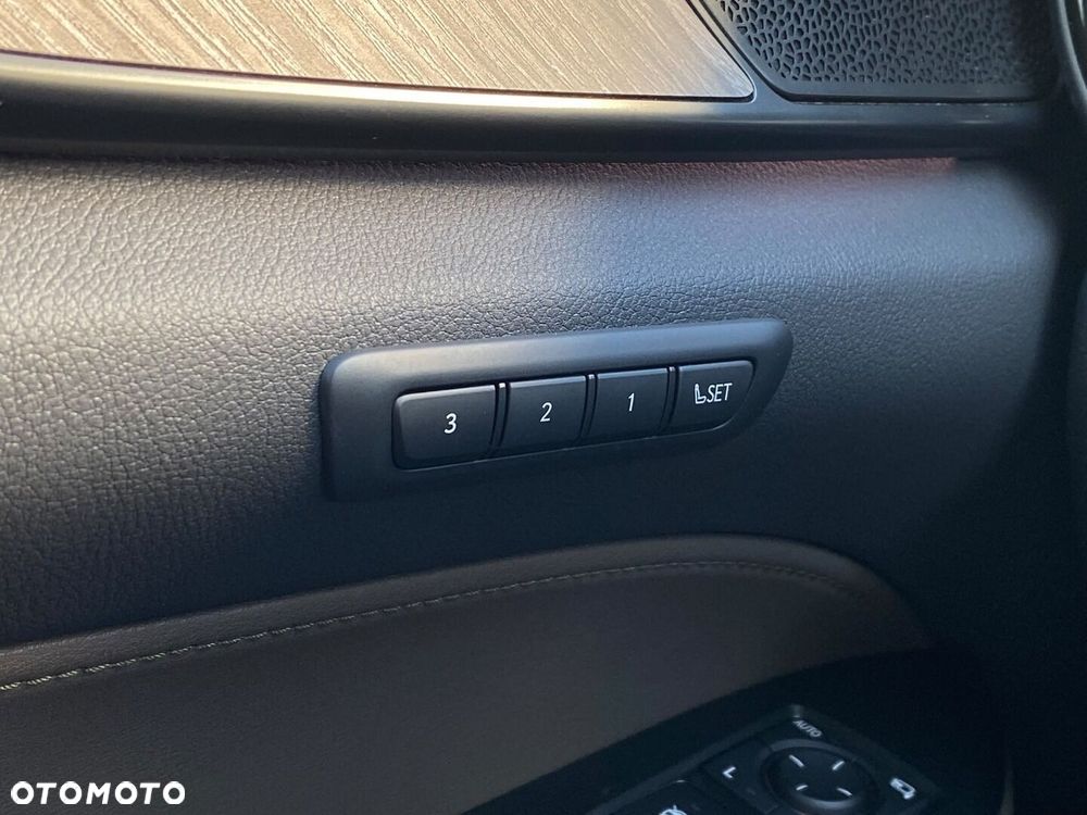 Lexus NX 350h Overtrail AWD - 32