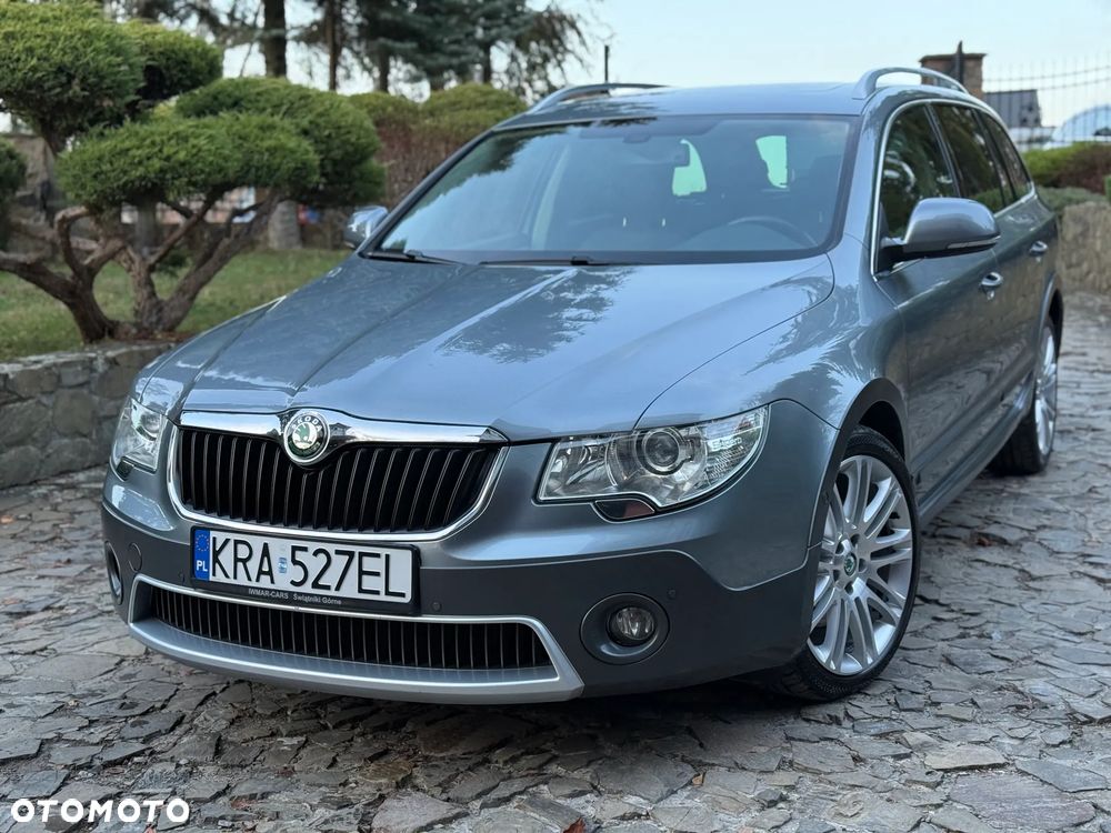 Skoda Superb 2.0 TDI 4x4 DSG Exclusive - 1