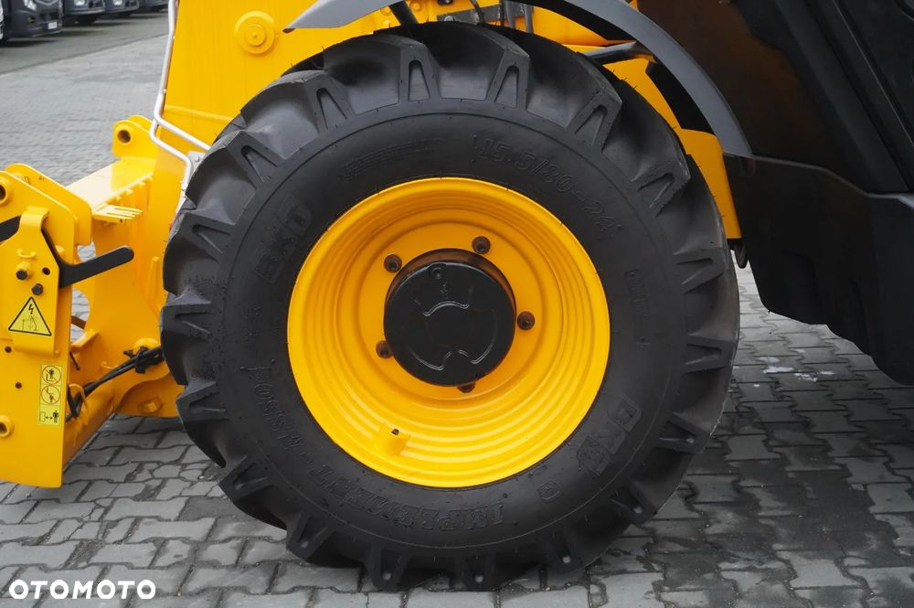 JCB 535-95 / 3,5 t / zasięg 9,5 m / joystick - 20