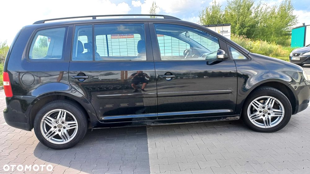 Volkswagen Touran - 5
