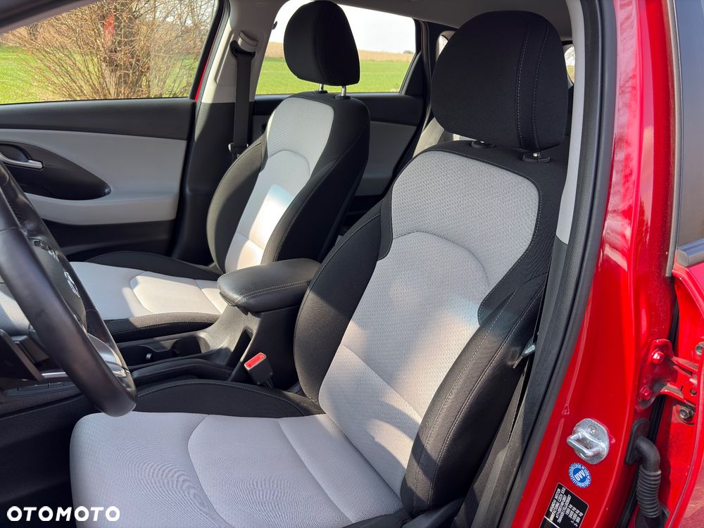 Hyundai i30 1.6 CRDi Premium DCT - 23