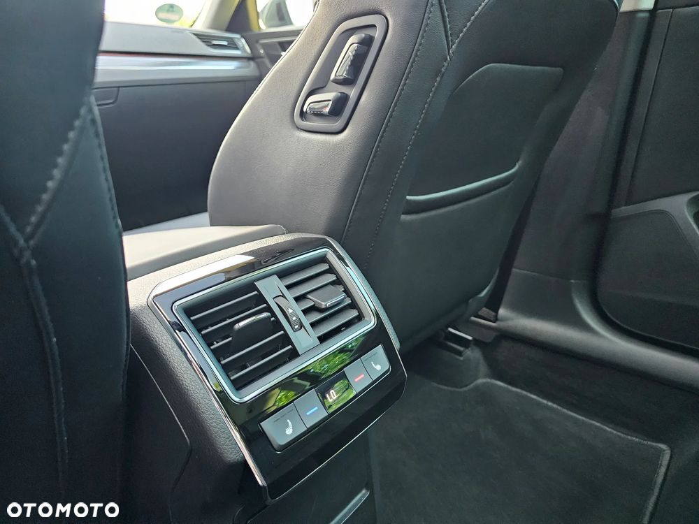 Skoda Superb 2.0 TDI 4x4 DSG L&K - 27