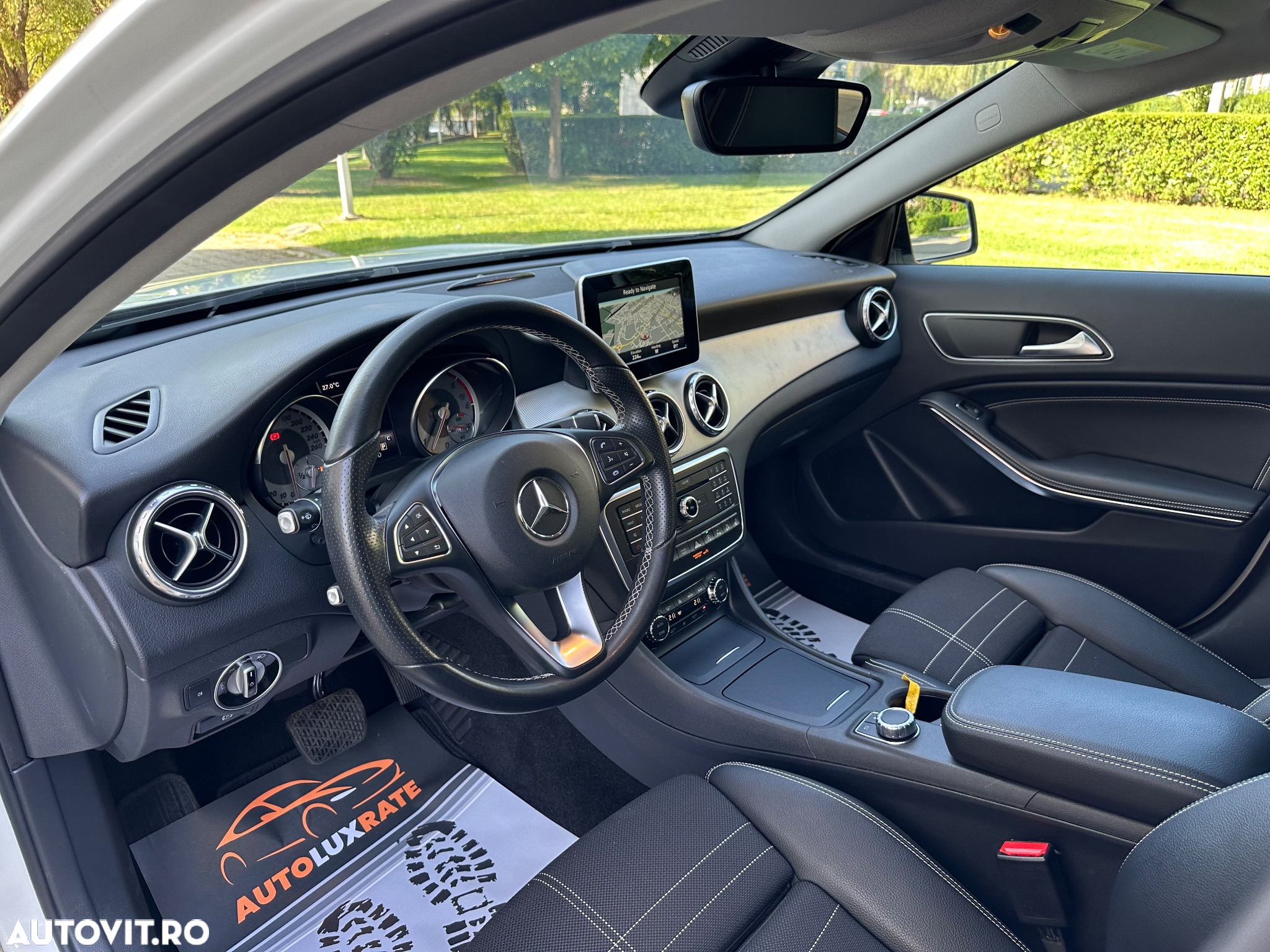 Mercedes-Benz GLA - 15