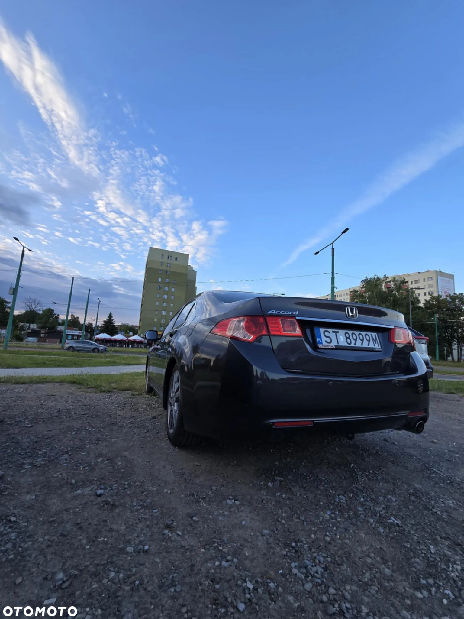 Honda Accord 2.0 Executive - 11