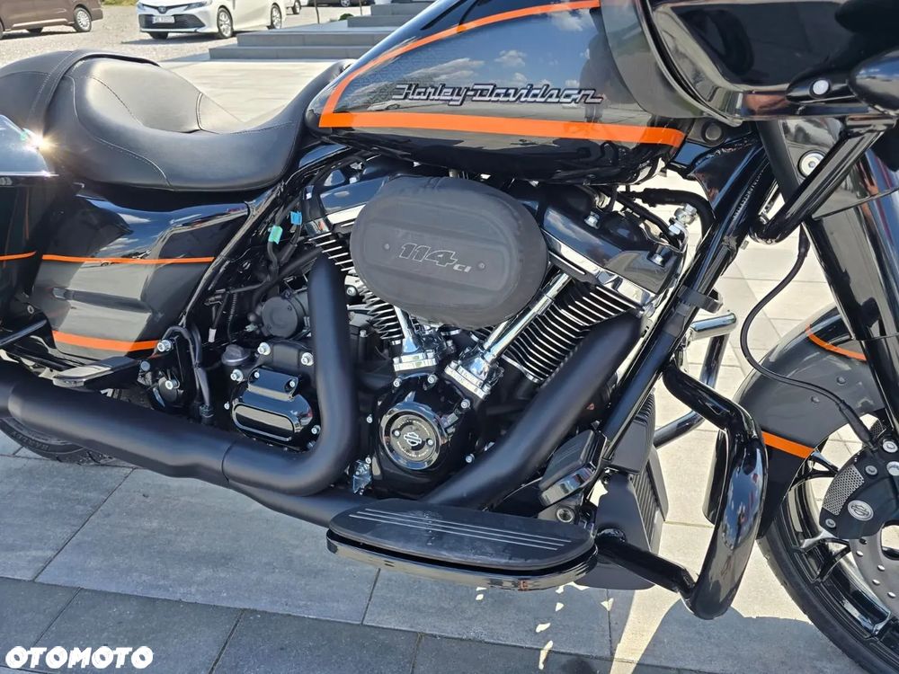 Harley-Davidson Touring Road Glide - 21