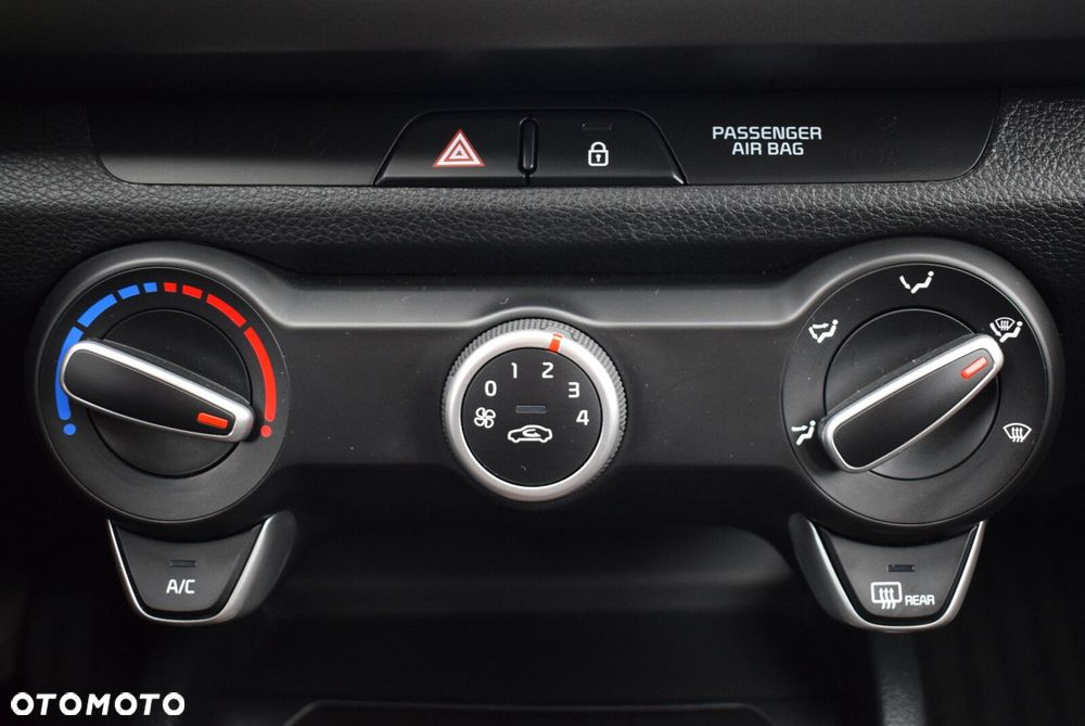 Kia Rio 1.2 M - 22