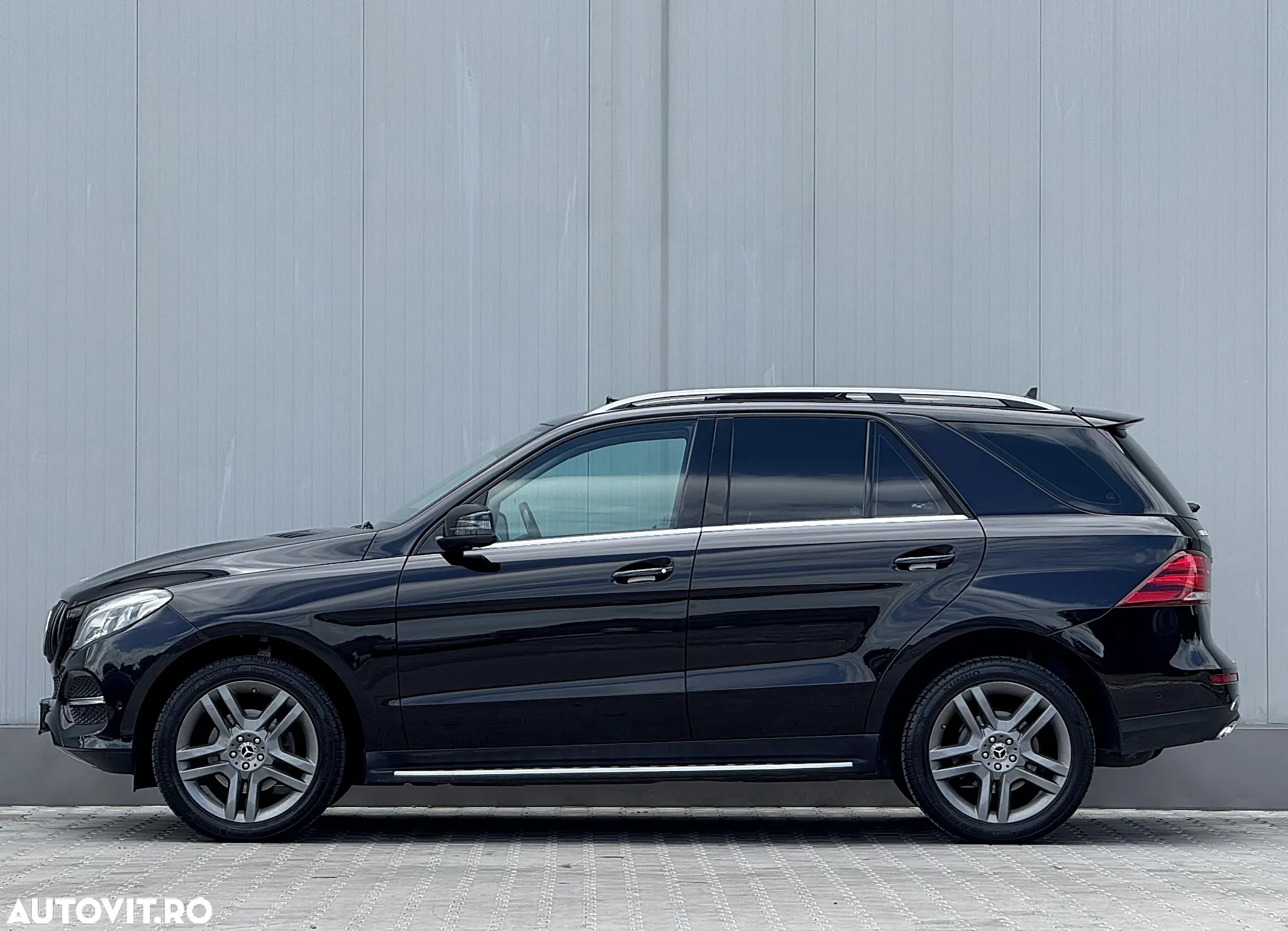 Mercedes-Benz GLE 350 d 4MATIC - 9